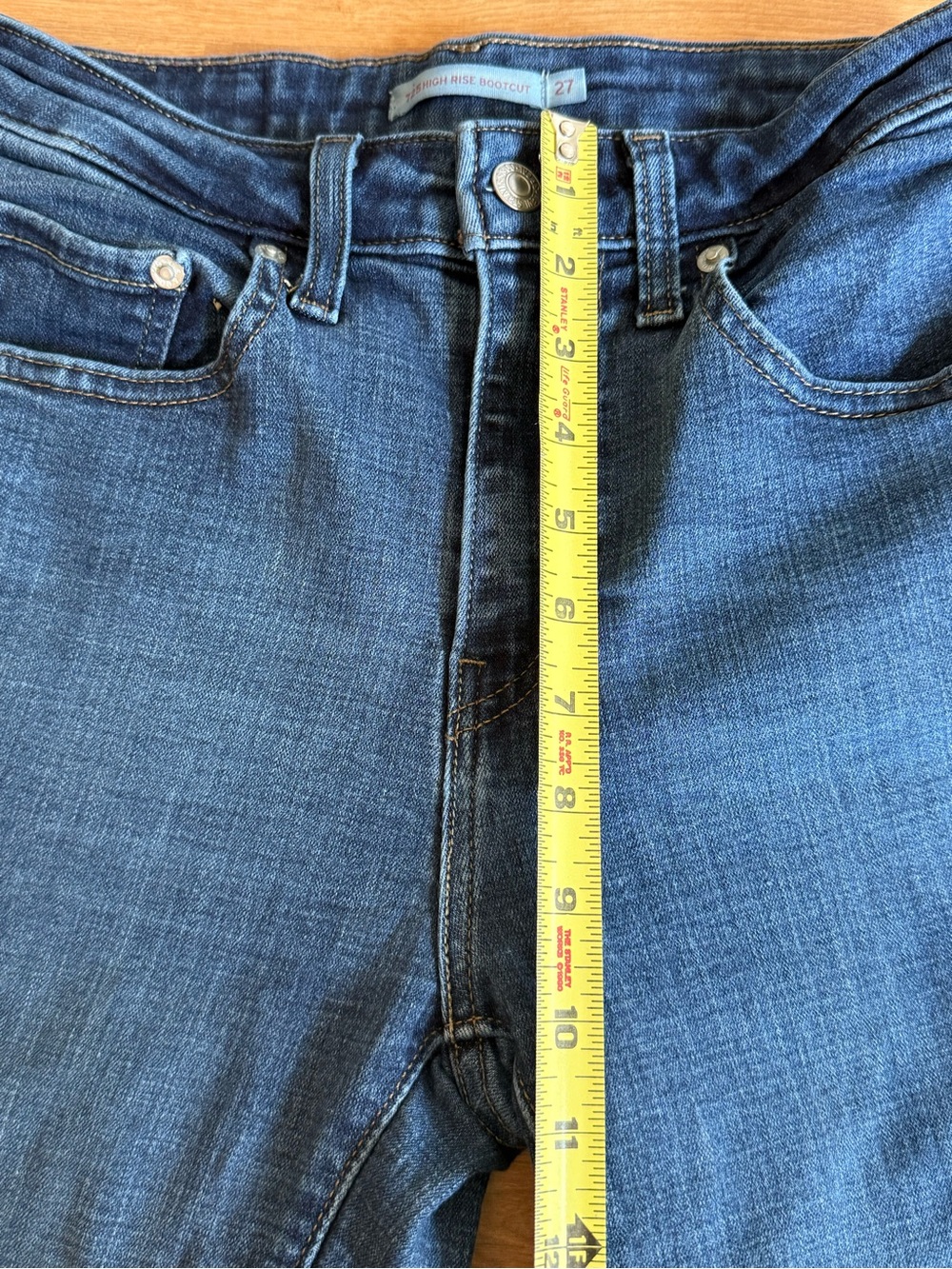 Levi's 725 High Rise Bootcut Jeans Mid Wash Denim Size 27 Slim Fit - Picture 8 of 10